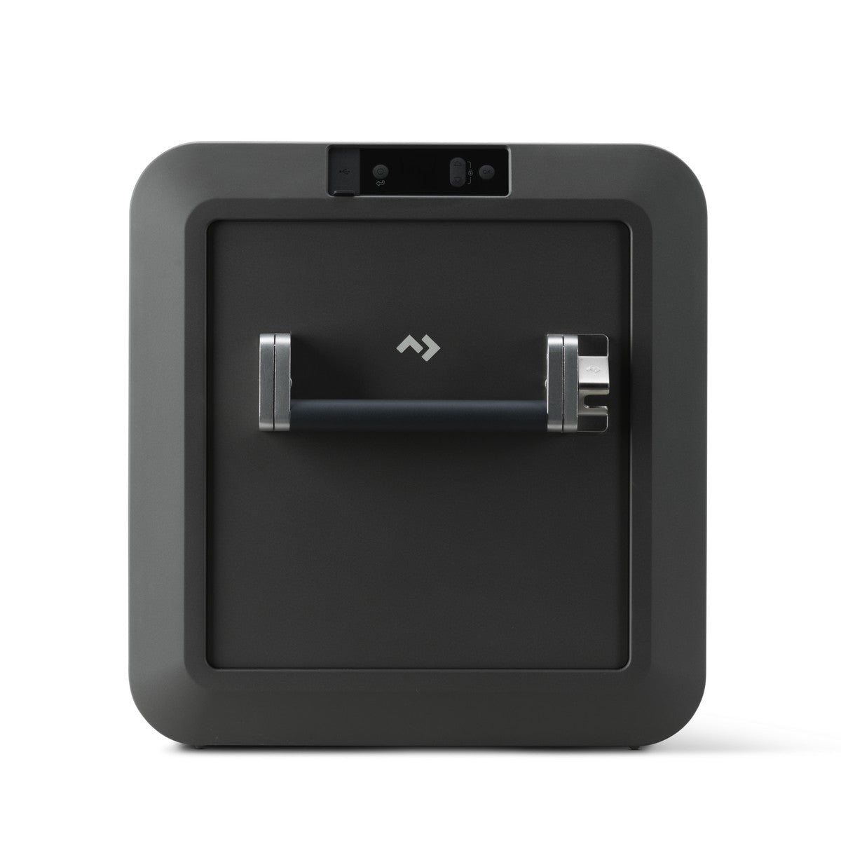 End view of the Dometic CFX5 55 showing the lid catch and both folding carry handles