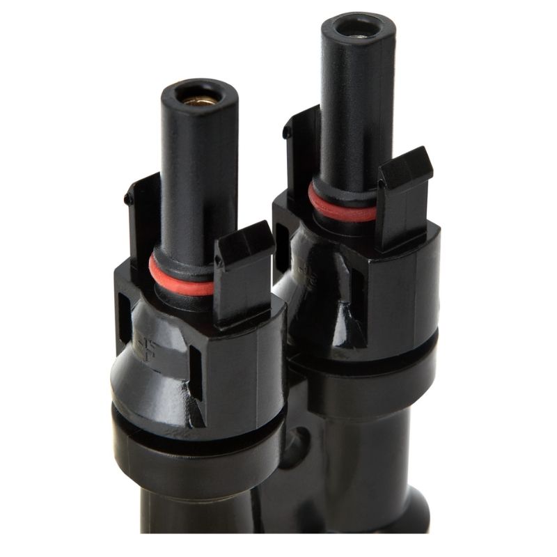 Another view of the Renogy MC4 Splitters.