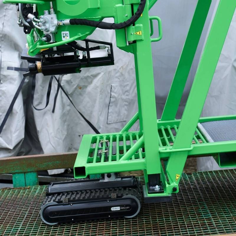 Robot Trolley 2500RS G3 remotely operated for caravan moving