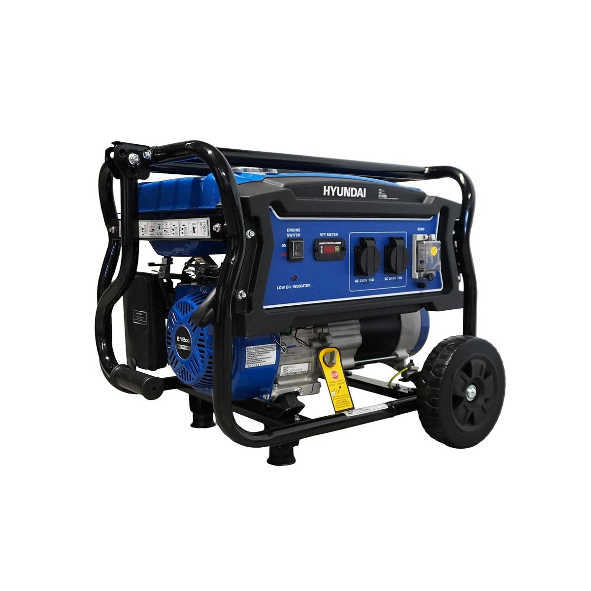 Front view of the Hyundai HY4100L 4kVA generator